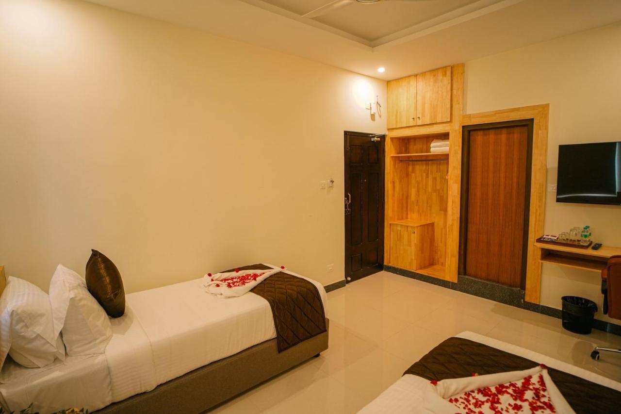 Tpc Camphor Hotel Tiruchirappalli Exterior photo