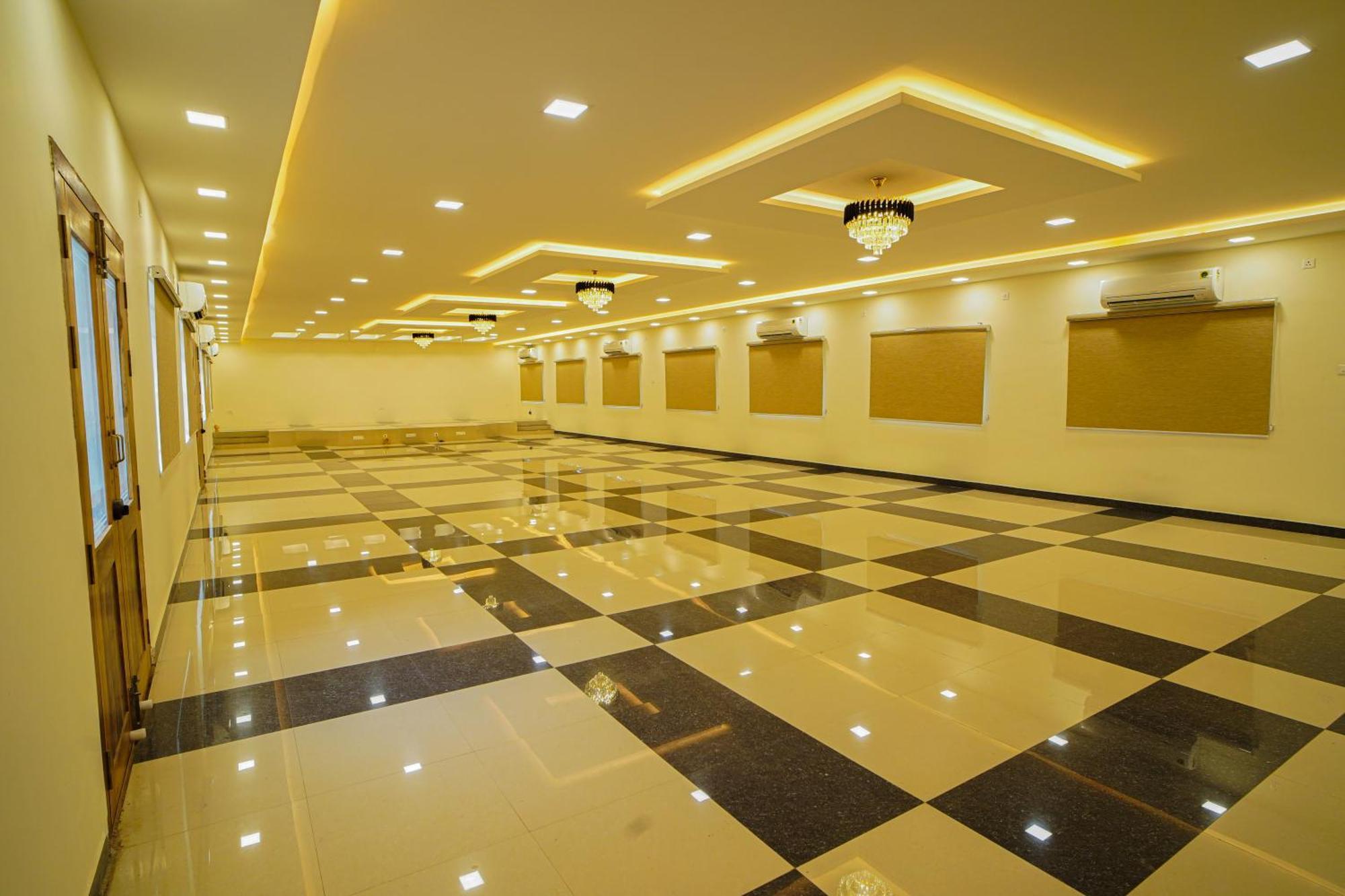 Tpc Camphor Hotel Tiruchirappalli Exterior photo